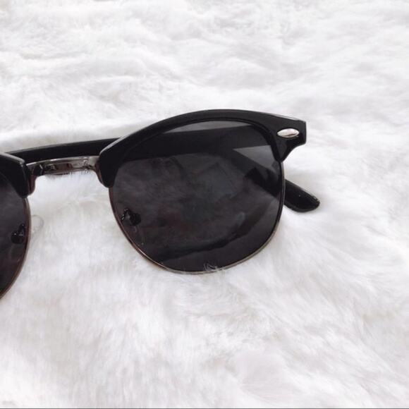 Harris Black Horn Rimmed Sunglasses - Picture 7 of 8